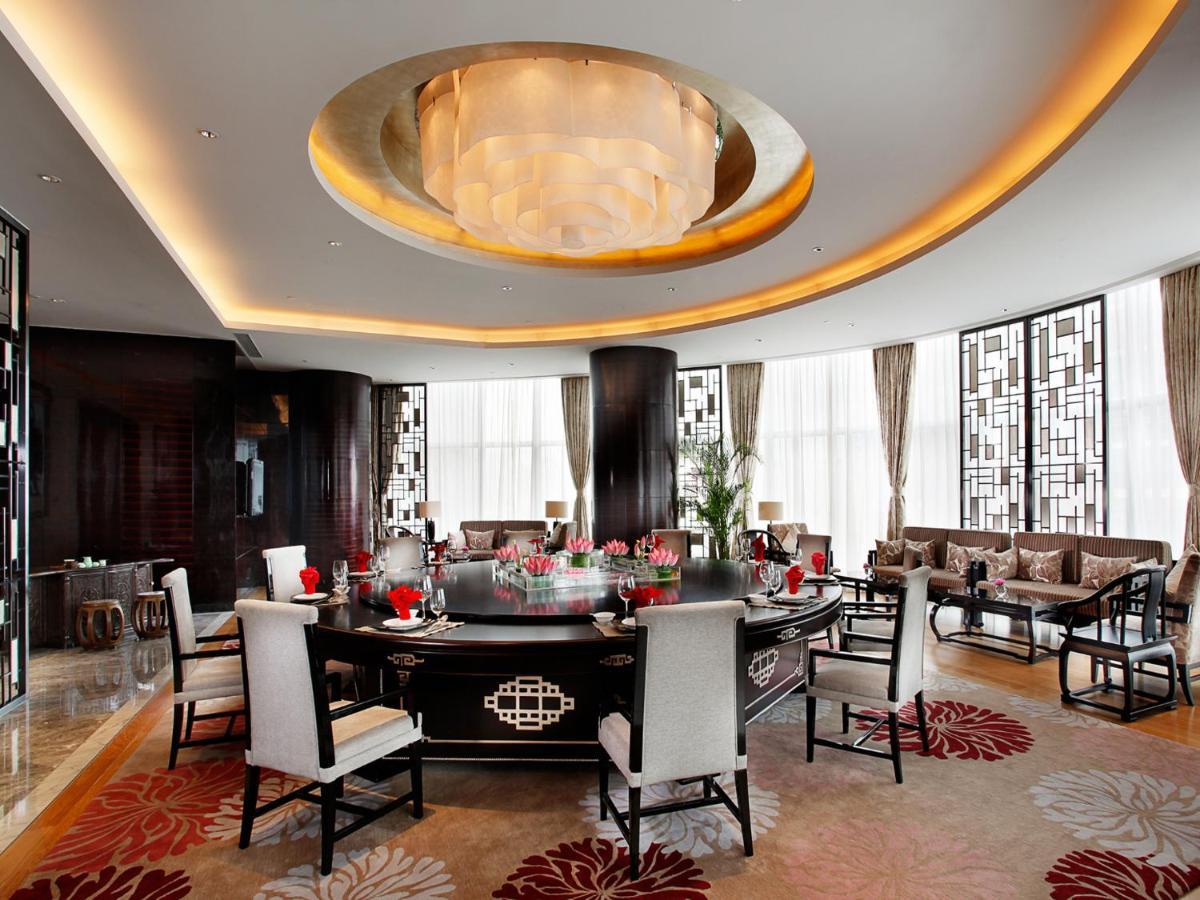 Hotel Sofitel Guangzhou Sunrich - Registration Service And Free Shuttle Bus To Canton Fair Complex Exterior foto